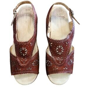 Dansko Leather Sling Back Floral Laser Cut Wedge Sandals Size 40
